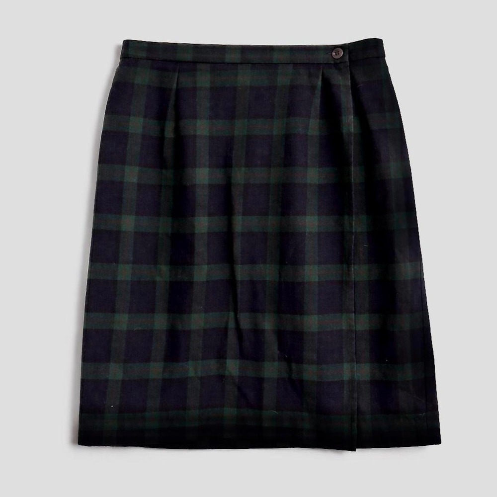 VTg 90s Requirements Black watch Plaid Skirt Green Tartan Academia Gilmore Girls